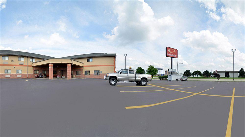 Econo Lodge Cedar Rapids Exterior photo