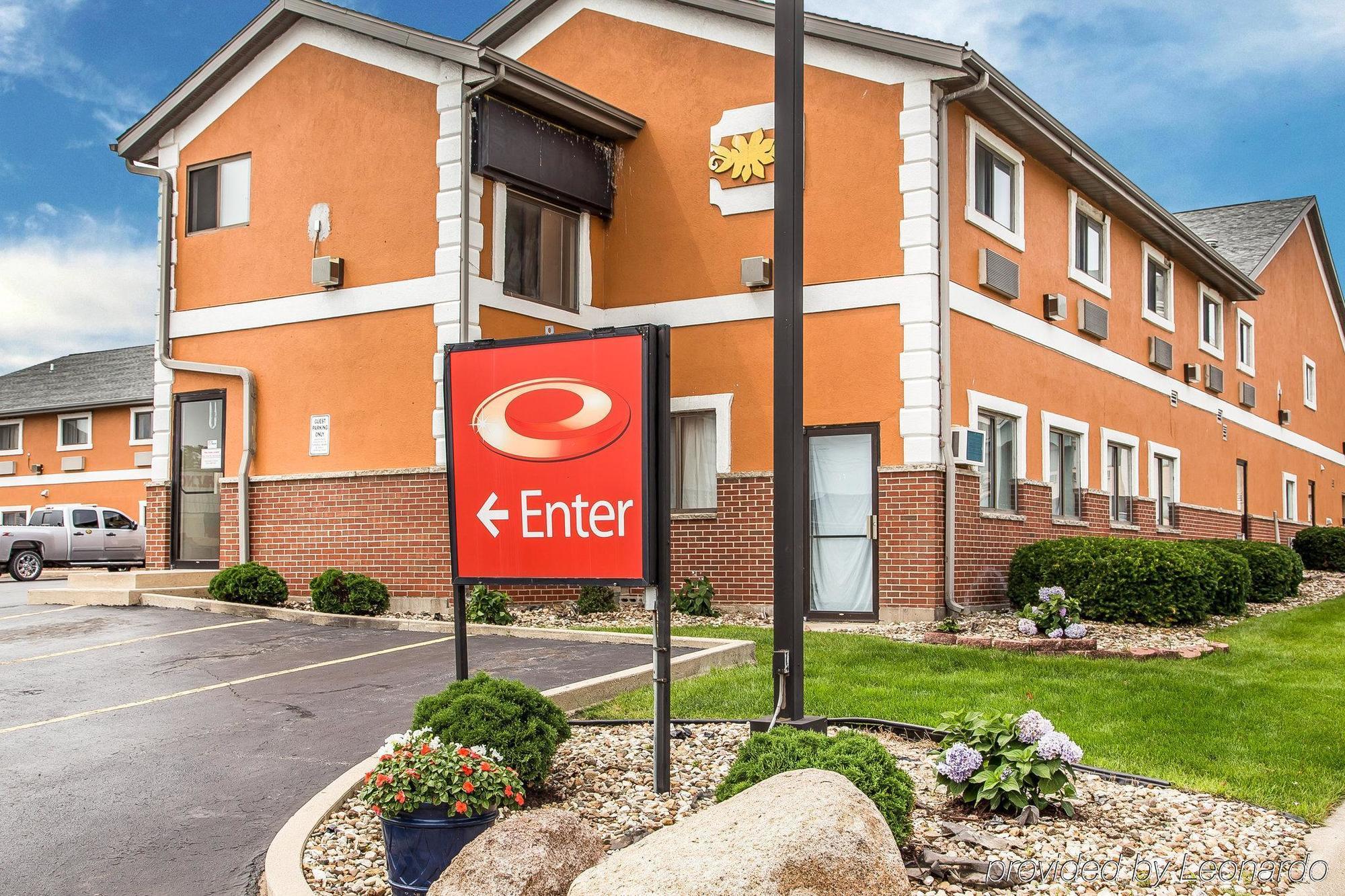 Econo Lodge Cedar Rapids Exterior photo